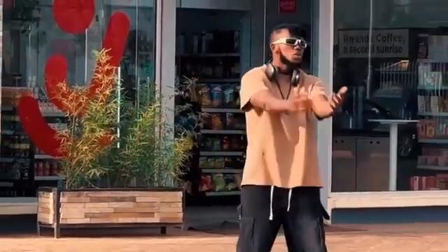 Chriss Eazy - EMOSIYO (Official video) Audio by Element Eleeh 2024