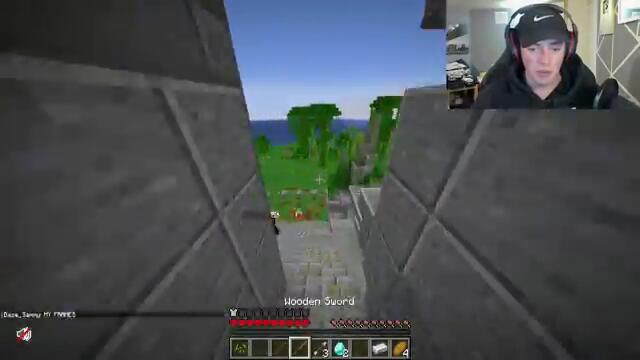 Hunted in Minecraft Hunger Games...