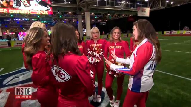Maggie Sajak and Lisa Guerrero Learn NFL Cheerleaders’ Moves