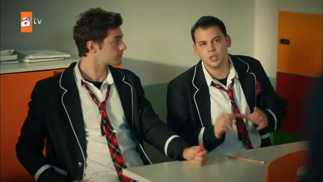 Ömer, Süsen'e laf sokuyor - Kardeşlerim 35. Bölüm