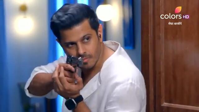 Megha Barsenge | Full Episode - 211 | Manoj takes the Talwars hostage? | Colors TV