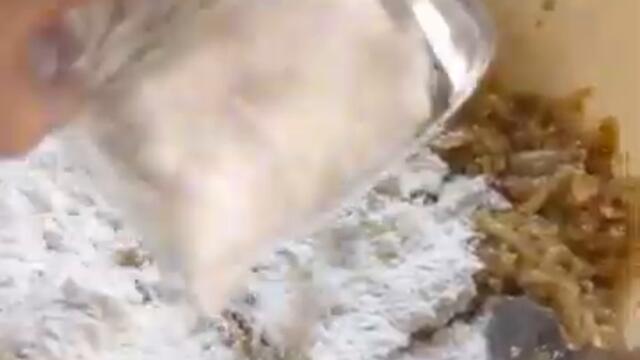 Пирог с яблоками и грецким орехом  #рецепты #пирог  #жизньзагородом #готовимподомашнему