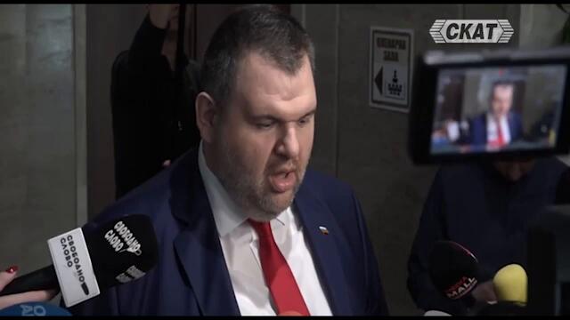 Пеевски заплашва с влизания по къщите на хората. Имал най-много хора!?