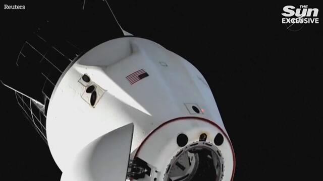 Inside stuck astronauts' life in space - what it does to the body & mind