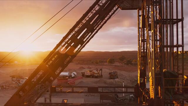 Шансът на Бъкли Buckley's Chance   (2021)  Бг Аудио Част 2