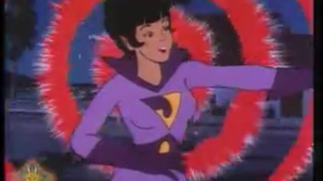 Superfriends 1980 011B - Jayna into an Giraffe and Zan into an Ice Sling Shot