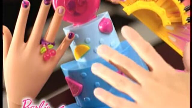 Barbie nails (Барби с аксесоари за маникюр)