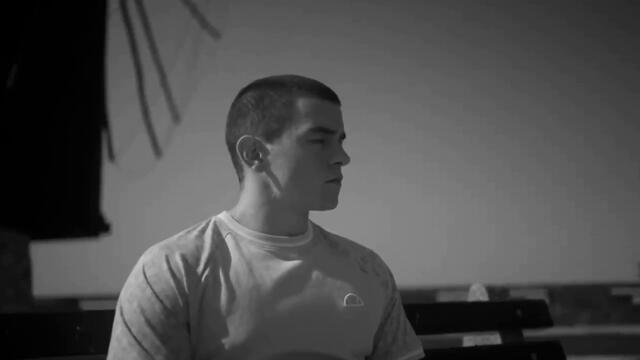 Tuzna pesma o ljubavi – Dartox Srbija / bg sub /