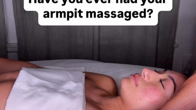 Релаксиращ масаж на подмишница