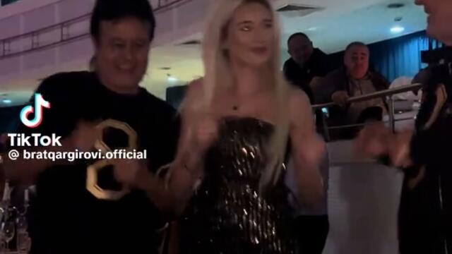 v24044gl0000d4guqkfog65ro4m937n0