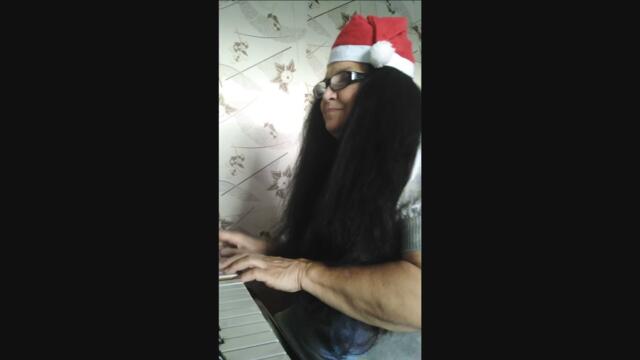 Кавър на авторската песен "Коледа,добре дошла"