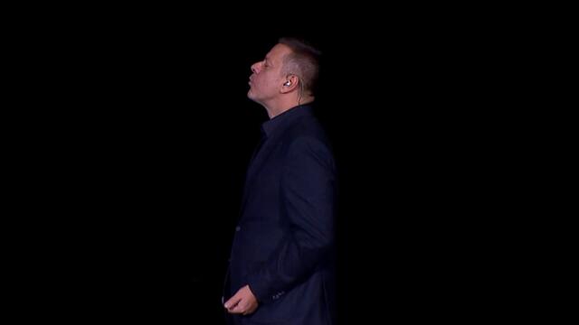 Aleksandra Radović & Vlado Georgiev - Mi nismo mi (LIVE)