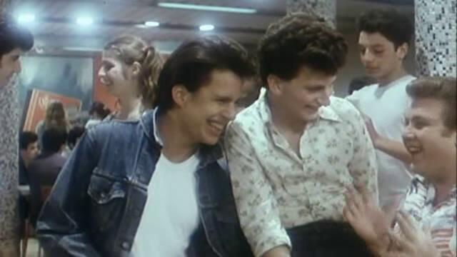 Сладолед на клечка II - Неразделна тайфа (Lemon Popsicle II 1979) 2/2