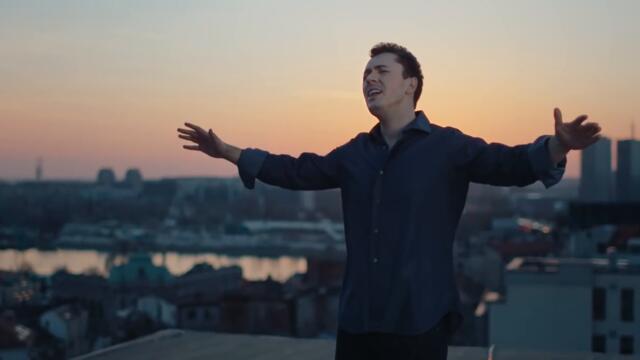 MENIL VELIOSKI - KAD PRODJEŠ TI KROZ VENE (OFFICIAL VIDEO)