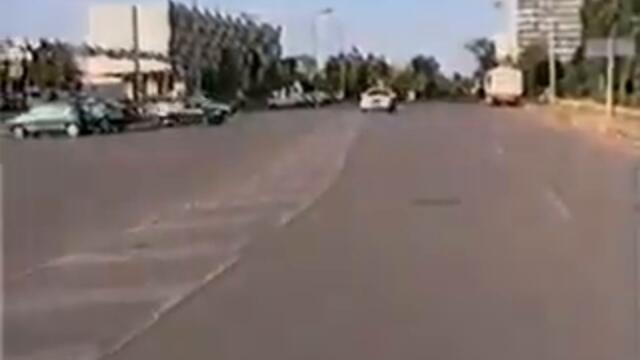 Нелина Бял мерцедес