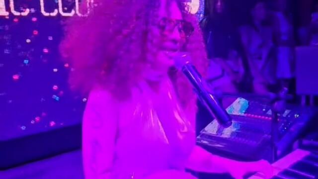 Lady B в пиано бар "The House" Стара Загора