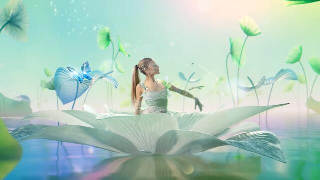 The New Ariana Grande x Swarovski Capsule Collection_  _
