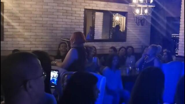 Милена Славова в пиано бар "Артистик" в Силистра
