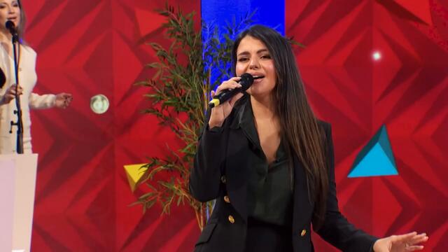 Azra Husarkić - Ciganine, sviraj sviraj (LIVE)